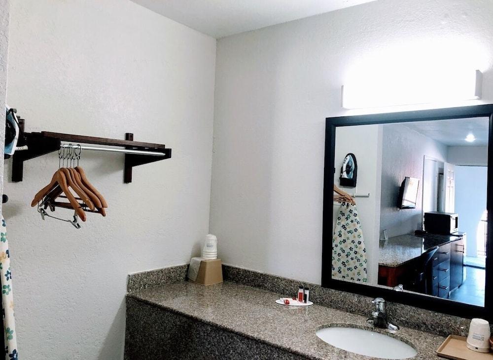 Super 8 By Wyndham - Canton, Texas Buitenkant foto
