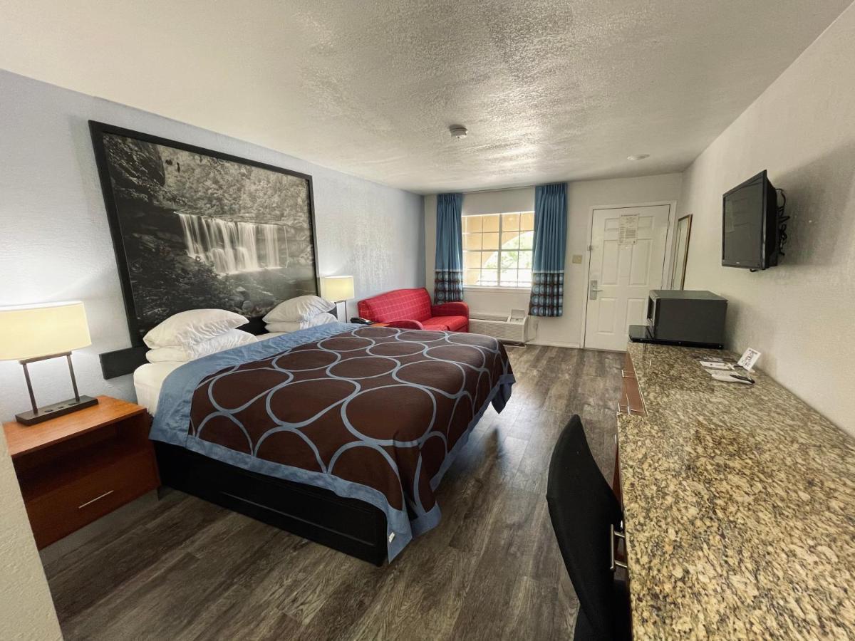 Super 8 By Wyndham - Canton, Texas Buitenkant foto