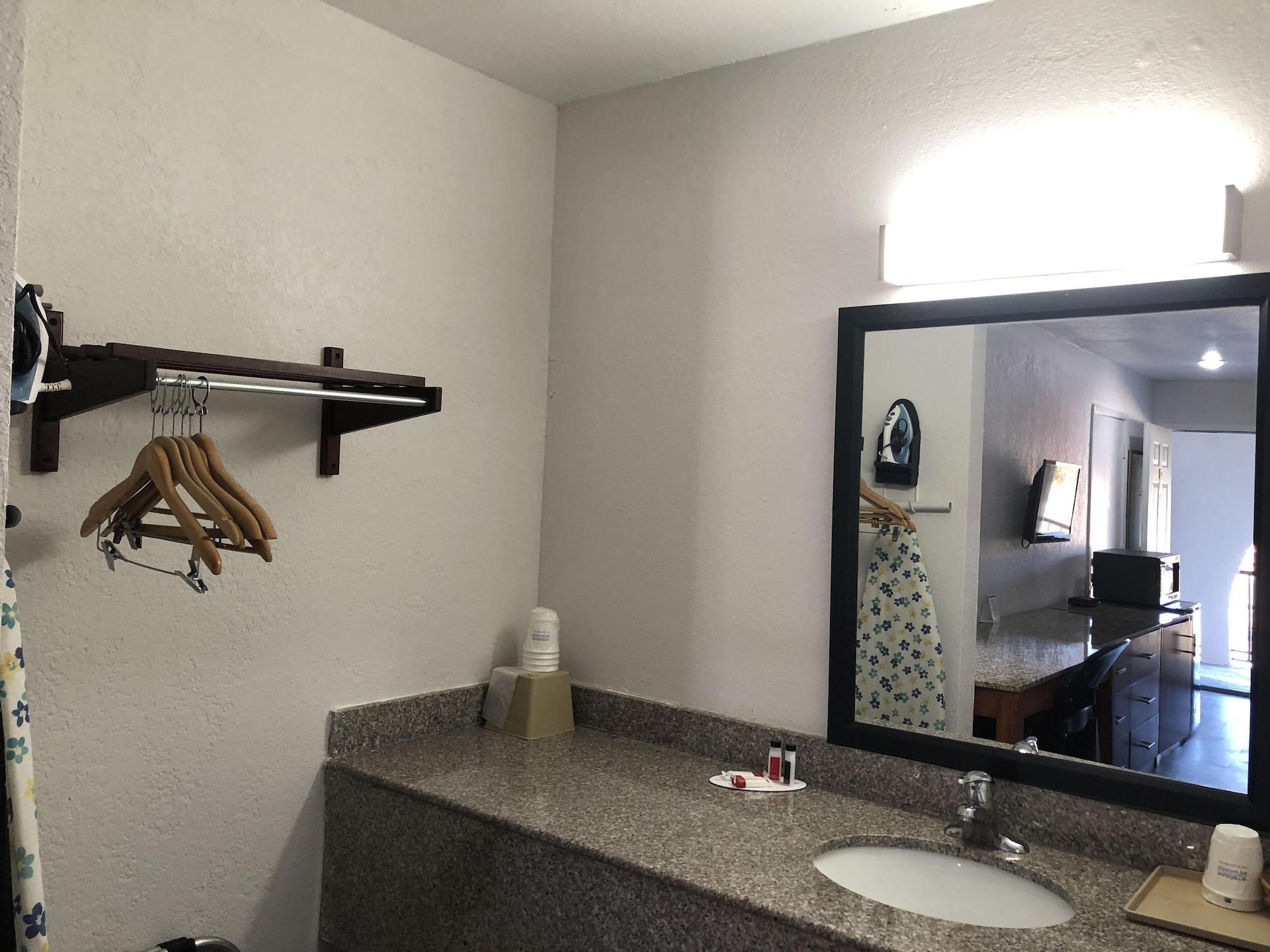 Super 8 By Wyndham - Canton, Texas Buitenkant foto